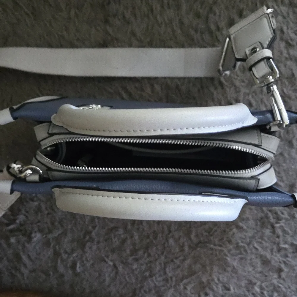 EUC Calvin Klein Crossbody Satchel - Picture 5 of 6